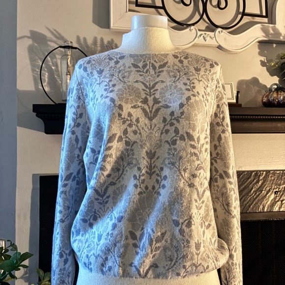 Ann Taylor Cream and Silver Jacquard Floral Sweater - Picture 8 of 13